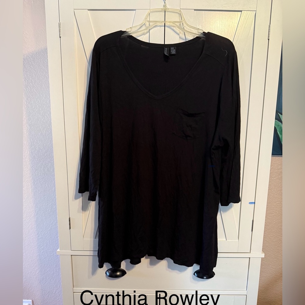 Cynthia Rowley Black V-Neck Tunic